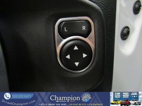 Used 2021 Jeep Wrangler Unlimited Sahara AWD/4WD image 17