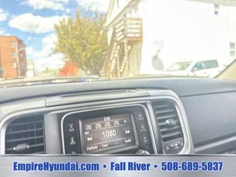 Used 2024 RAM 1500 Classic SLT AWD/4WD image 17