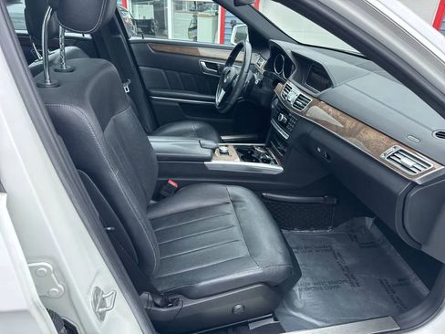 Used 2015 Mercedes-Benz E 400 E 400 4MATIC Sedan 4D image 22