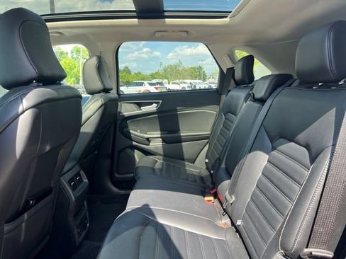 Used 2024 Ford Edge SEL w/ Convenience Package AWD/4WD image 16