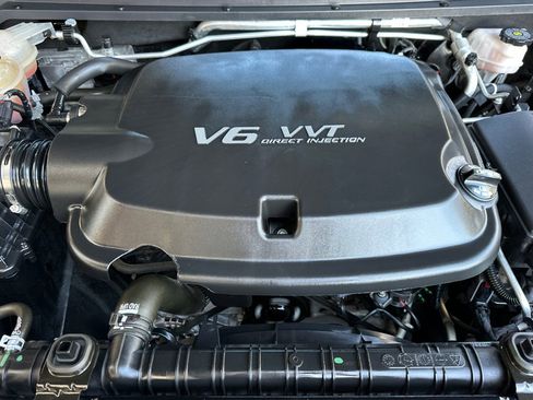 Used 2022 Chevrolet Colorado Z71 w/ Z71 Midnight Edition image 23