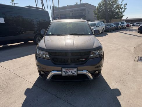 Used 2017 Dodge Journey Crossroad FWD image 8