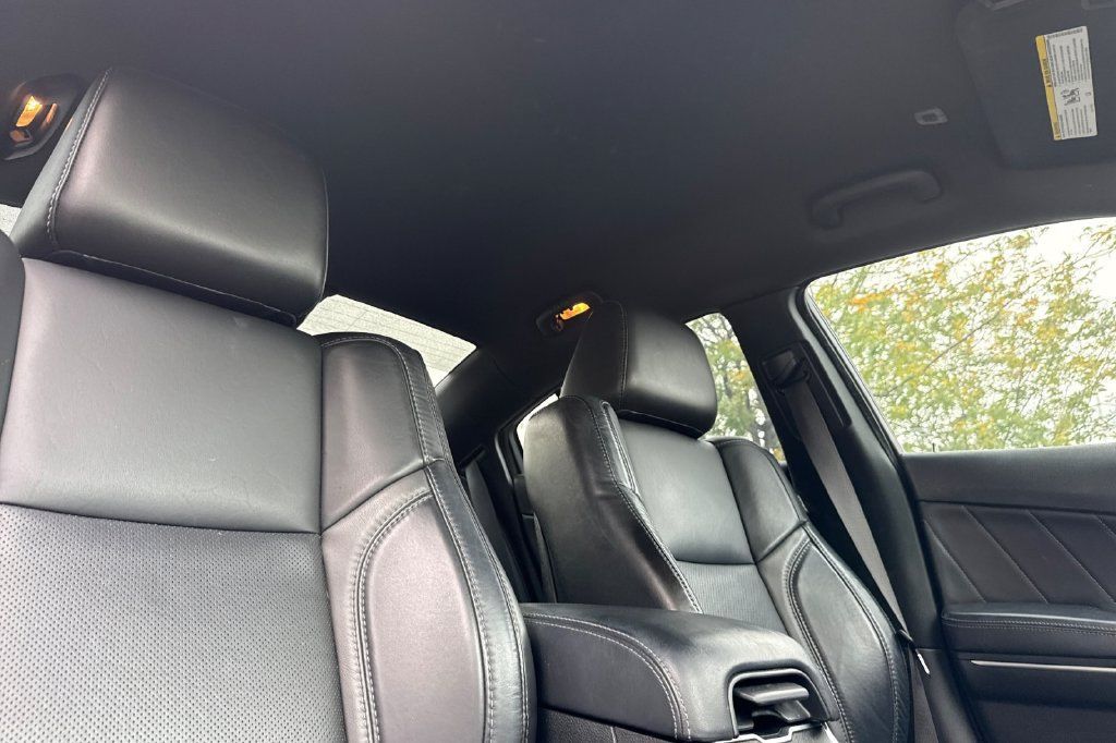 Used 2018 Dodge Charger GT AWD/4WD image 18
