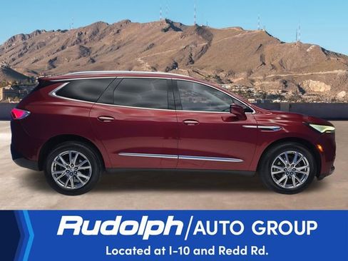 Used 2024 Buick Enclave Essence w/ Experience Buick Package FWD image 6