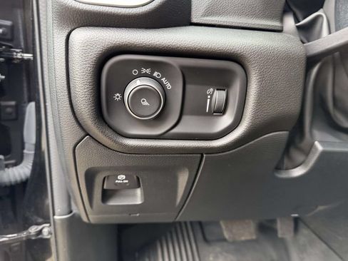 Used 2023 RAM 1500 Big Horn AWD/4WD image 18