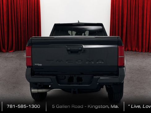 Certified 2024 Toyota Tacoma TRD Sport w/ TRD Sport Upgrade Package AWD/4WD image 6
