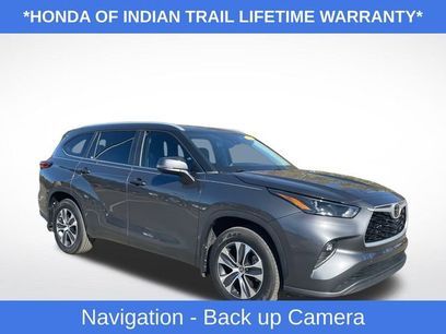 Used 2023 Toyota Highlander XLE