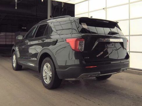 Used 2023 Ford Explorer XLT w/ Equipment Group 202A image 9