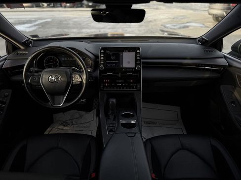 Used 2019 Toyota Avalon Touring image 25