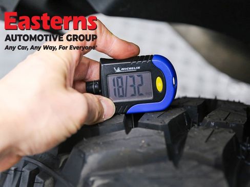 Used 2023 Jeep Wrangler Unlimited w/ Dual Top Group image 32