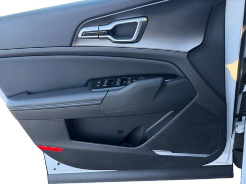 Used 2023 Kia Sportage EX image 20
