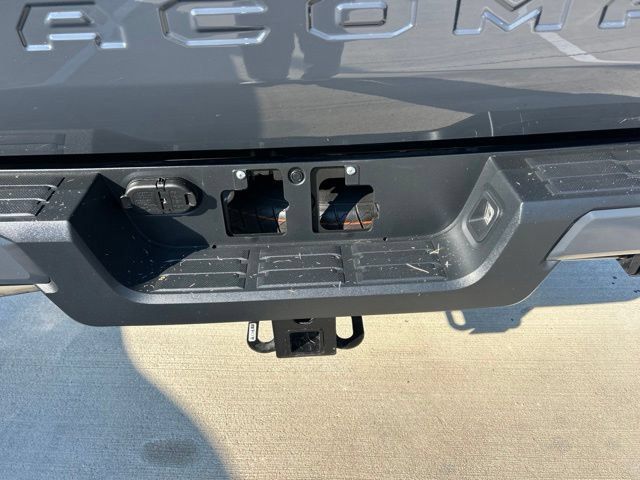 Used 2025 Toyota Tacoma TRD Off-Road AWD/4WD image 9