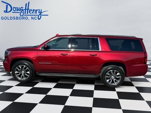Used 2020 Chevrolet Suburban LT RWD image 2