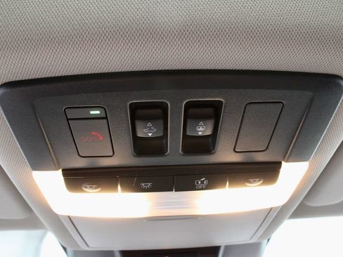 Certified 2023 Nissan Rogue SV w/ SV Premium B Package AWD/4WD image 35