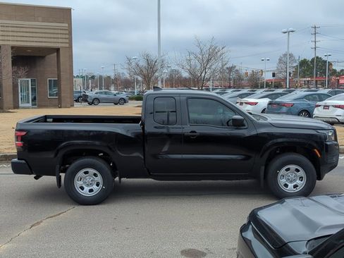 New 2026 Nissan Frontier S image 4