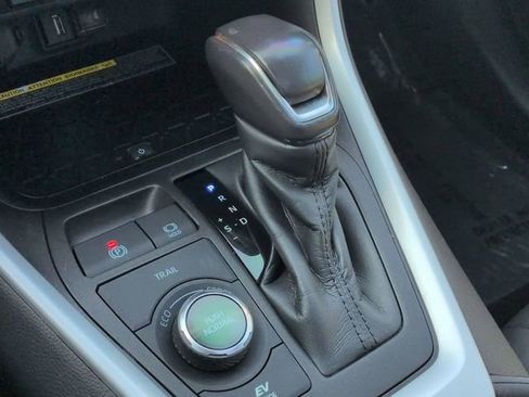 Certified 2021 Toyota RAV4 XSE image 25