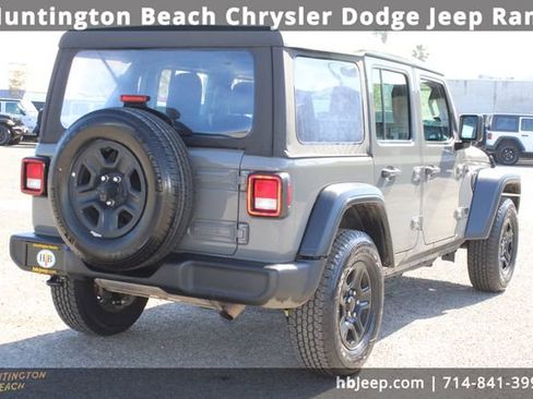 Used 2023 Jeep Wrangler Sport image 5