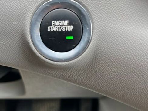 Used 2018 GMC Terrain SLT w/ Preferred Package AWD/4WD image 28