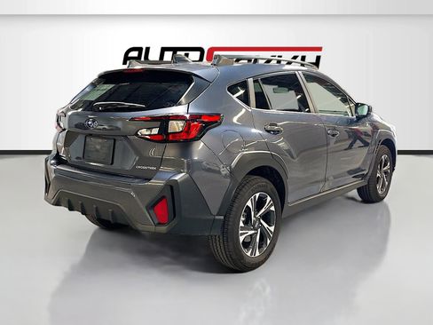 Used 2025 Subaru Crosstrek 2.0i Premium image 7