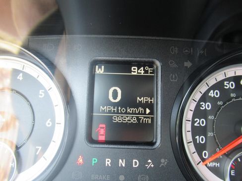 Used 2019 RAM 1500 Classic SLT AWD/4WD image 26
