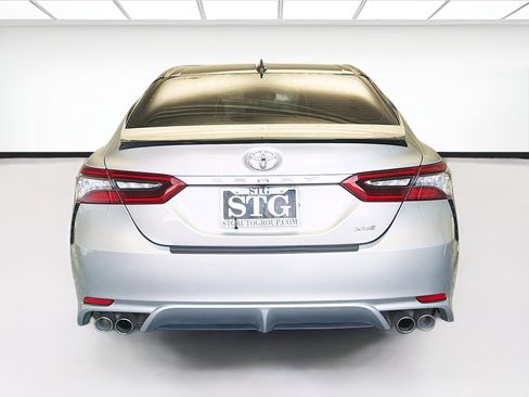 Used 2021 Toyota Camry XSE image 5