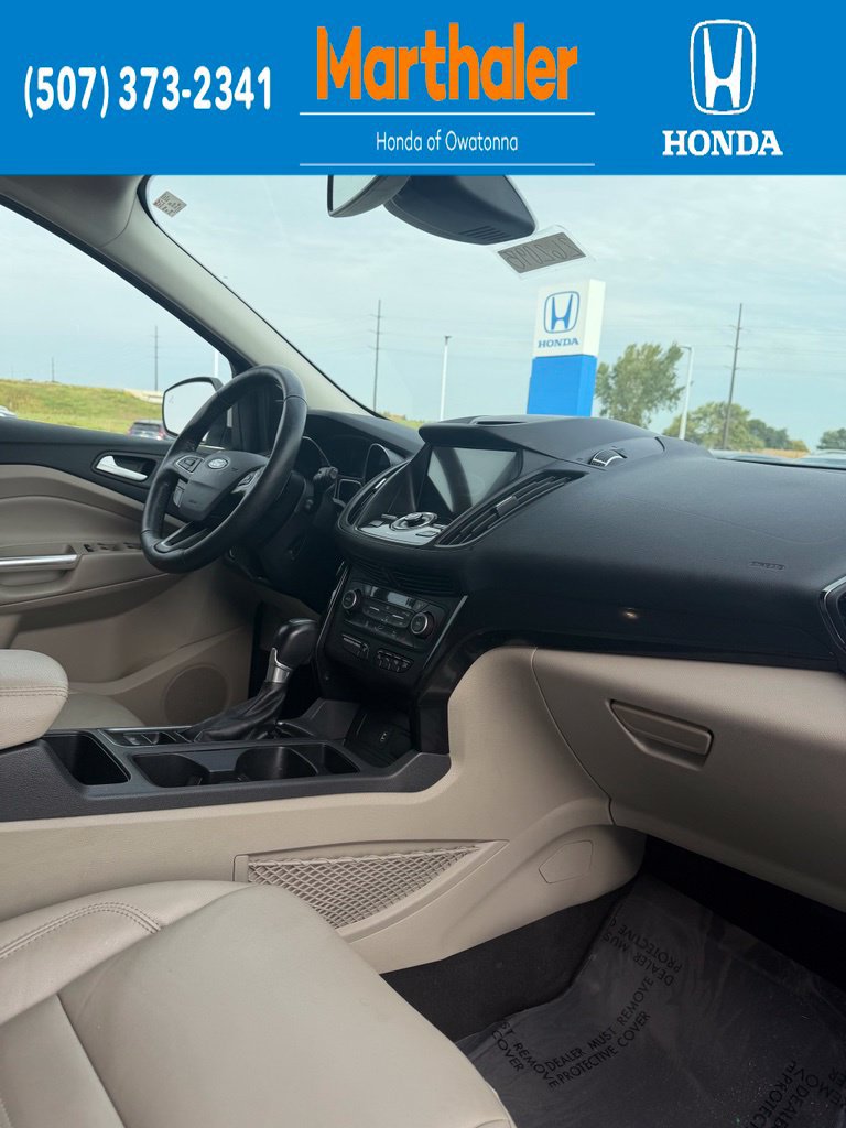 Used 2018 Ford Escape Titanium w/ Ford Safe & Smart Package AWD/4WD image 19