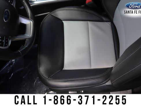 Used 2022 Ford Explorer XLT w/ Equipment Group 202A image 24