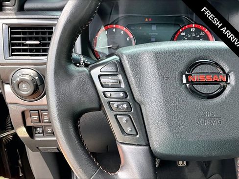 Used 2022 Nissan Titan PRO-4X w/ Pro-4x Convenience Package AWD/4WD image 13