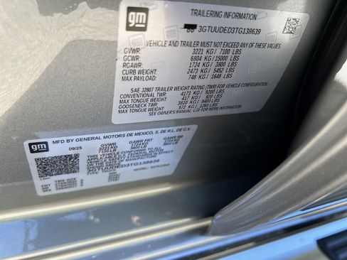 New 2026 GMC Sierra 1500 SLT w/ SLT Premium Package image 38