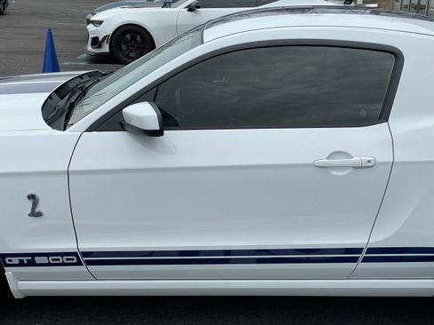 Used 2014 Ford Mustang Shelby GT500 w/ Equipment Group 821A image 18