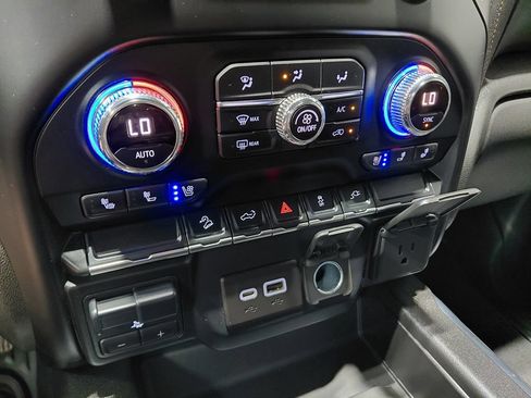 Used 2021 GMC Sierra 1500 AT4 AWD/4WD image 36