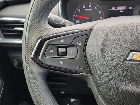 Used 2021 Chevrolet TrailBlazer LT FWD image 30