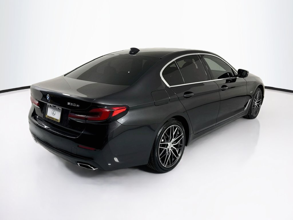 Used 2022 BMW 530e RWD image 5