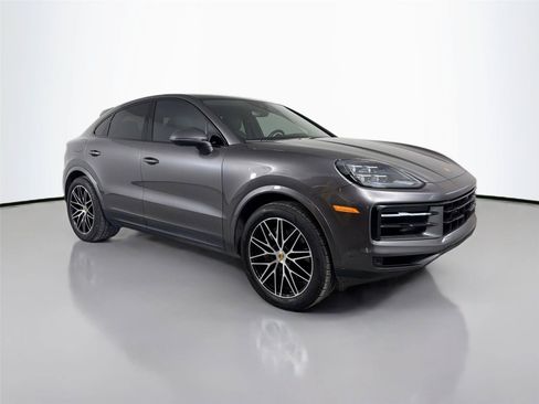 Certified 2024 Porsche Cayenne Coupe AWD/4WD image 9