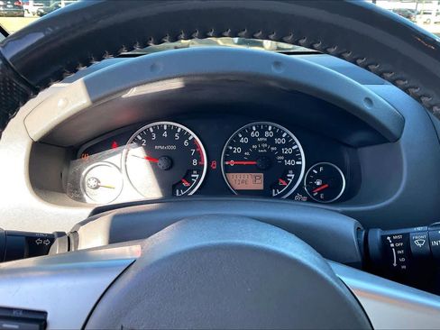 Used 2019 Nissan Frontier SL image 25