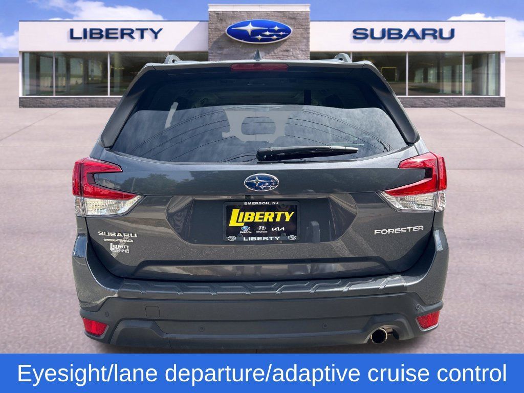 Certified 2023 Subaru Forester Limited AWD/4WD image 7