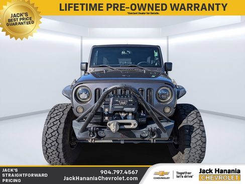 Used 2014 Jeep Wrangler Unlimited Rubicon w/ Connectivity Group image 8