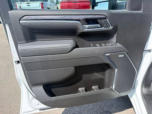 Used 2025 Chevrolet Silverado 1500 LTZ w/ Max Trailering Package AWD/4WD image 11