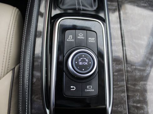 Used 2023 Nissan Armada Platinum w/ Captain's Chairs Package RWD image 49
