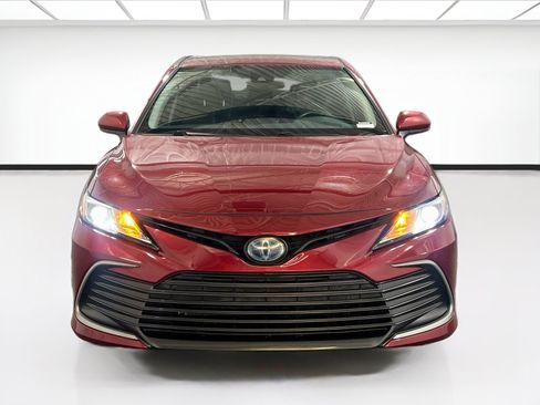 Used 2021 Toyota Camry LE FWD image 2