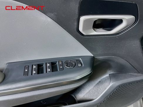 Used 2025 Kia K4 FWD image 23