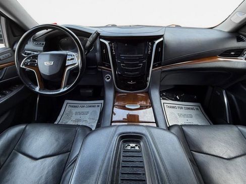 Used 2020 Cadillac Escalade ESV Luxury image 15