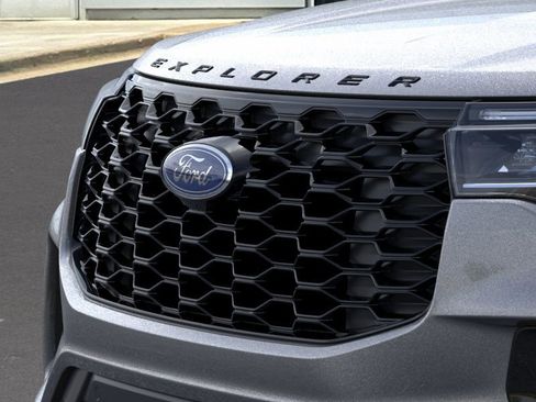 New 2025 Ford Explorer ST-Line image 17