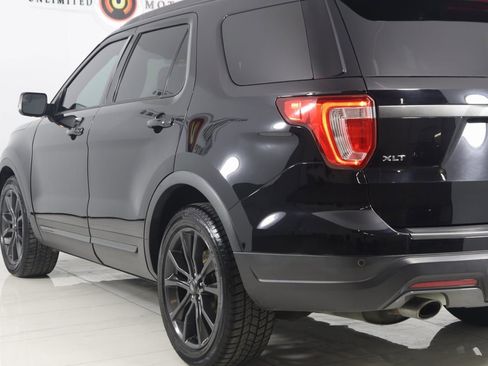 Used 2018 Ford Explorer XLT w/ Equipment Group 202A image 22