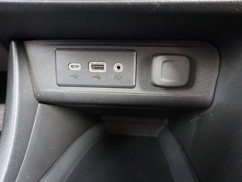 Used 2021 Buick Encore GX Select image 14