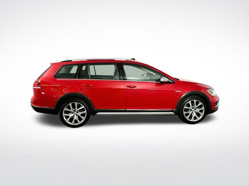 Used 2018 Volkswagen Golf Alltrack SEL AWD/4WD image 9