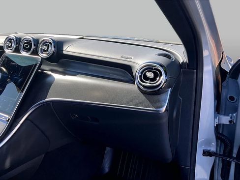 Certified 2026 Mercedes-Benz GLC 300 4MATIC image 18