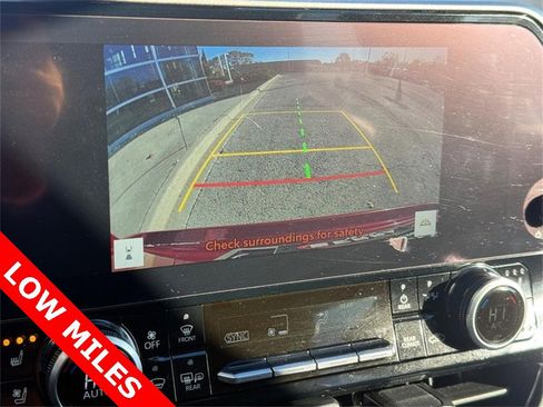 Used 2023 Toyota Highlander Limited image 21