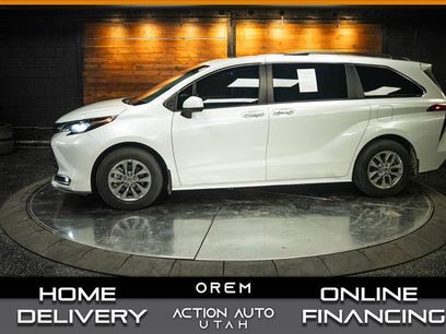 Used 2023 Toyota Sienna XLE