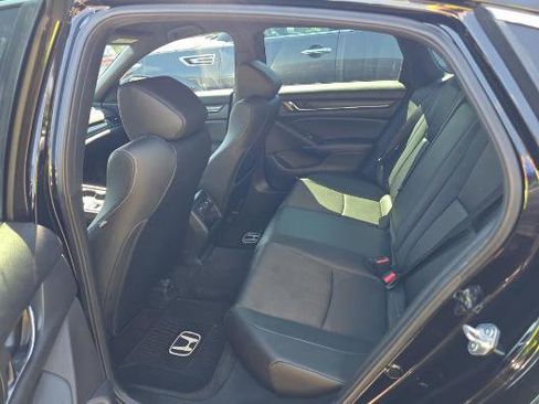 Used 2022 Honda Accord Sport image 8
